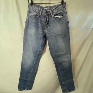 Old Navy Men’s Athletic Taper Built in Flex Medium Wash